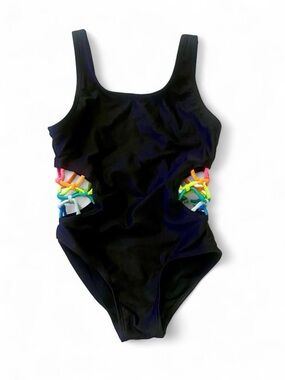 One piece swim